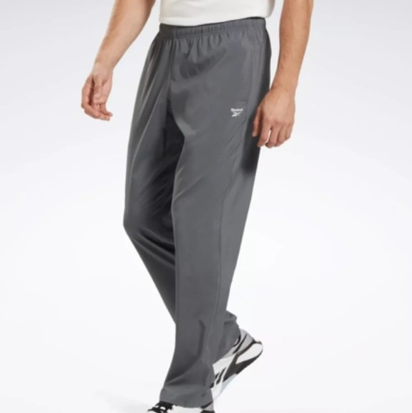 NWT Reebok Men's Training Essentials Woven Unlined Pants S - Picture 1 of 7